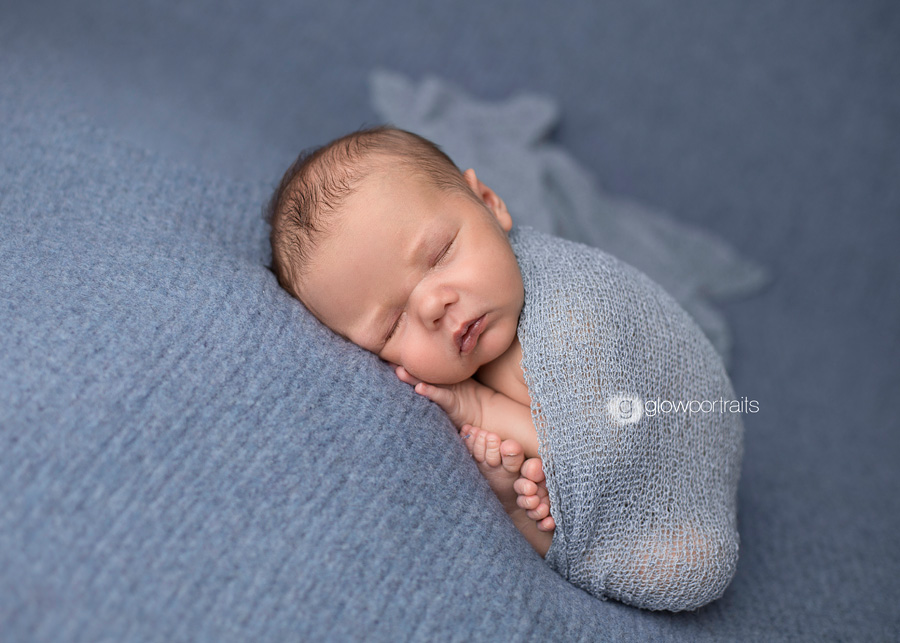 british columbia newborn photography beanbag pose for newborn