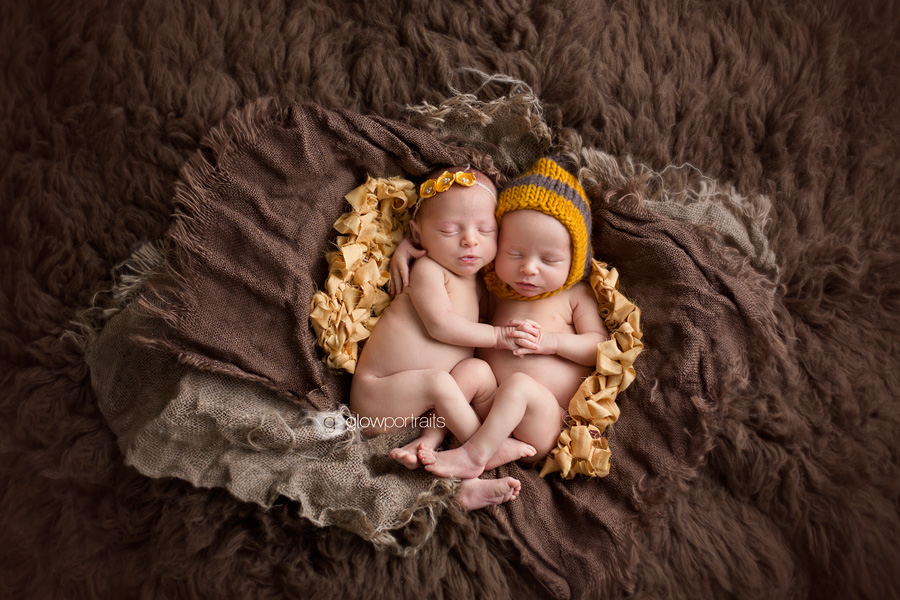 twins boy and girl holding hands