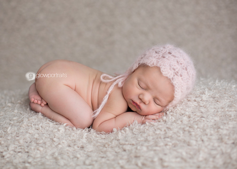 grande prairie, alberta newborn photographer newborn bum up in air pose