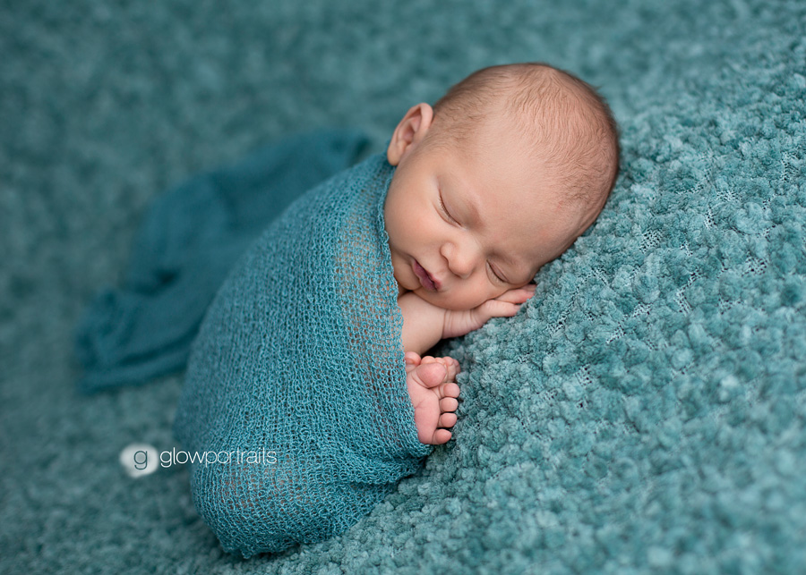 newborn wrapped pose