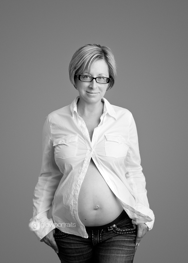 black and white maternity image