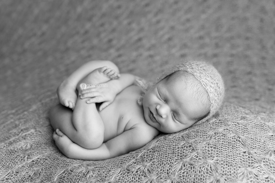 glow portraits baby photographer
