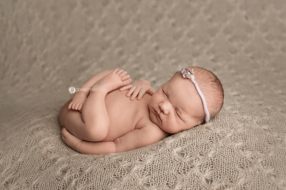baby photographer glow portraits